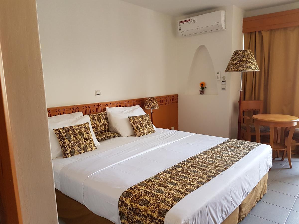 Laico Atlantic Hotel Banjul Exteriör bild